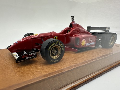 FERRARI F310 FORMULA 1 MODEL CAR 1/43 ON SCHEDONI LEATHER BASE | M. SCHUMACHER - Picture 5 of 9
