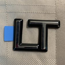 1987-1992 Chevrolet Corsica Lt Trunk Emblem Gm 22573555 1987-1992 Chevrolet Corsica Lt Trunk Emblem Gm 22573555