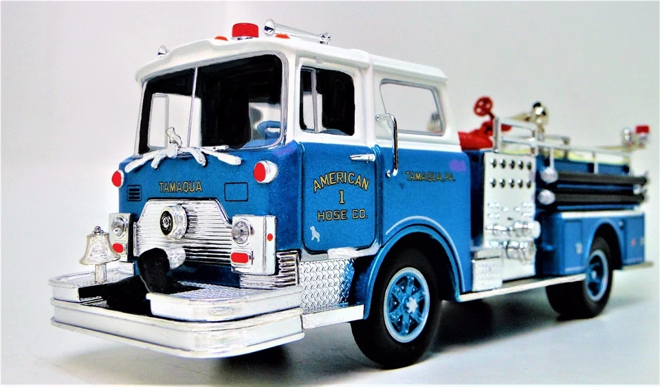 Camión de Bomberos Antiguo Rojo Clásico De Colección Metal Dream Model Car Pickup Promo Foto 3 de 4