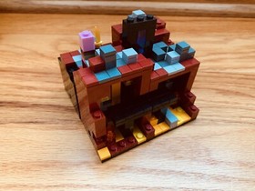 Lego Minecraft set 21106