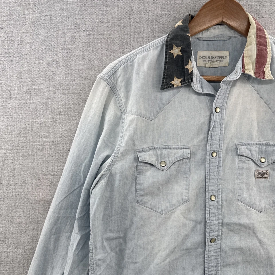 Camisa Denim Supply Ralph Lauren Western Mediana Azul Cambray Perla A Presión Bandera de EE. UU. Foto 2 de 4