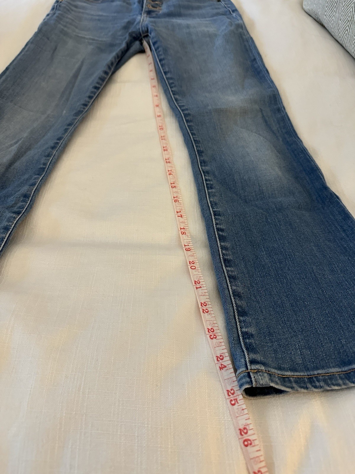 Veronica Beard Button Fly Straight Leg Denim Jean… - image 4