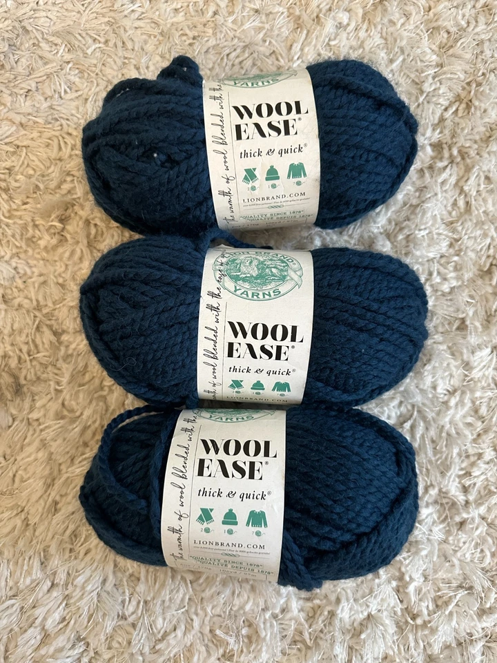 Beginner's knitting set includes yarn, needles, book, tools - Изображение 2 из 4