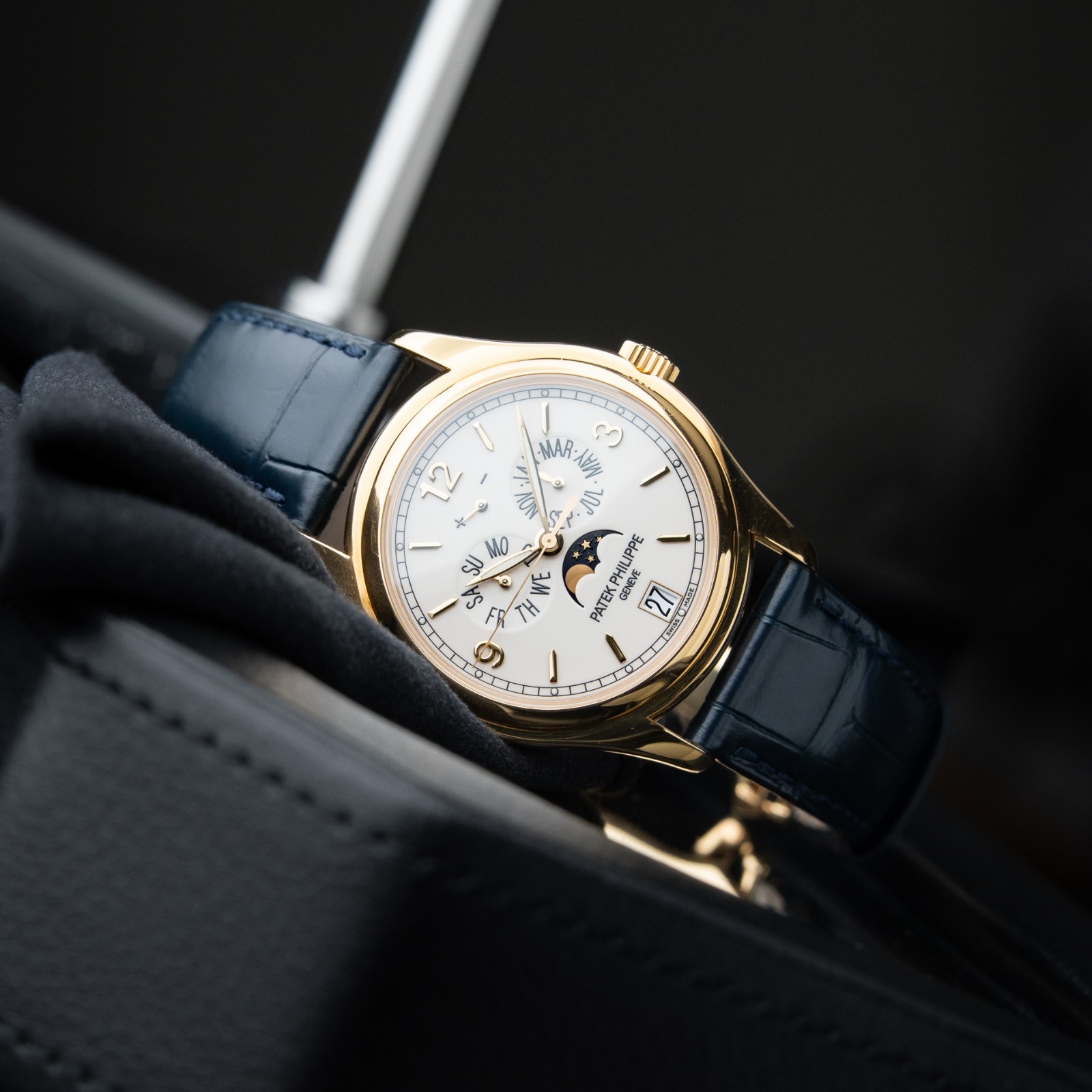 Patek Philippe Annual Calendar 5146J Moon Phase Yellow Gold Ivory Dial 39 Watch