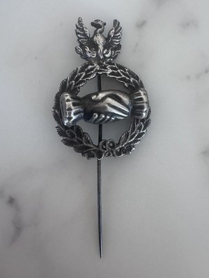 Antique vintage silver tone lapel/hat Pin hands eagle laurel crest Oddfellows?