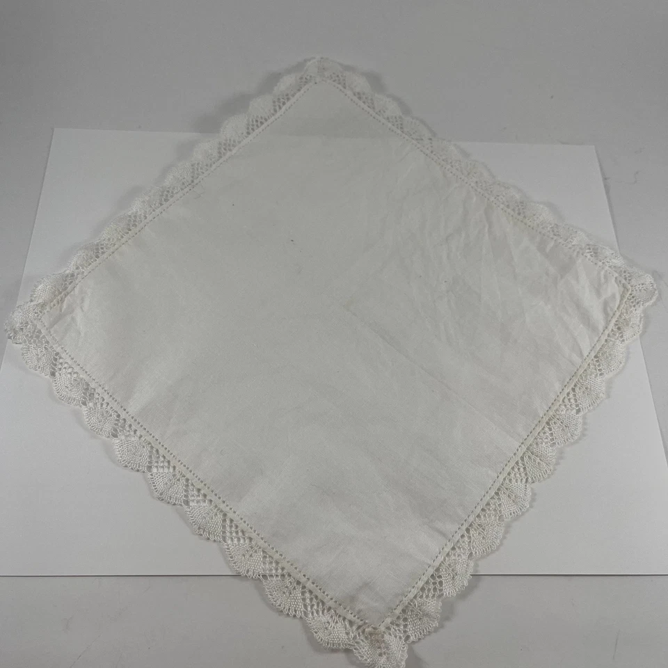 Lote de 9 pañuelos de encaje vintage - surtido de tela bordada y transparente Foto 2 de 4