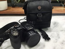 Fuji Film Finepix S S1800 Digital Camera w/Strap And Camera Bag