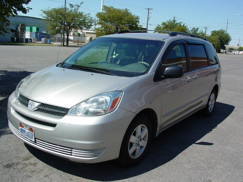 Visera de ventilación de ventana para Toyota Sienna 2004-2009 JDM ondulada sol protectores de lluvia deflector Foto 2 de 4