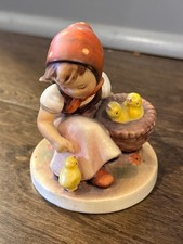 VTG GOEBEL HUMMEL  CHICK GIRL  FIGURINE TMK2 1950-1959 FULL BEE GERMANY