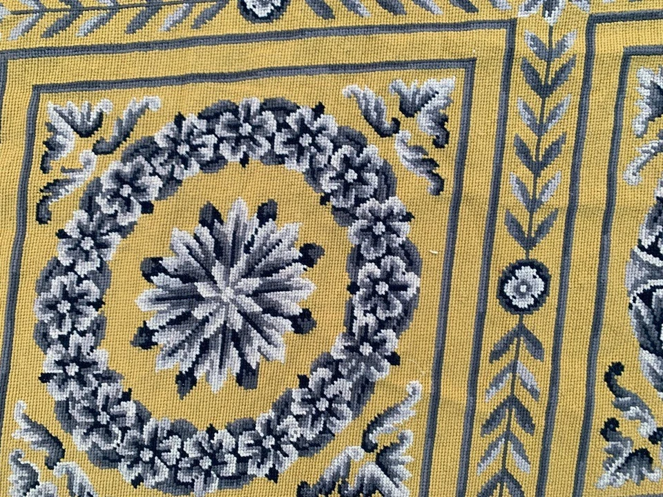 Vintage French Style Aubusson Needle point Chain Stitch Rug 3x5 ft Free Ship - Image 3 of 4