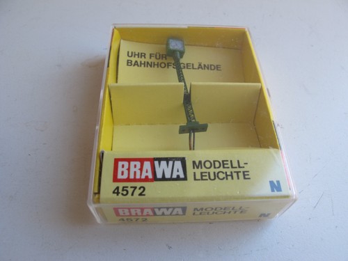 BRAWA 4572, reloj para instalaciones de estación, Bw, verde, iluminado, nuevo, embalaje original, escala N | Zustand: Neu