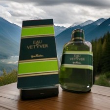 Eau de VÉTIVER  YVES ROCHER  100ml  NON Vaporisateur Plein Dans Sa Boîte.