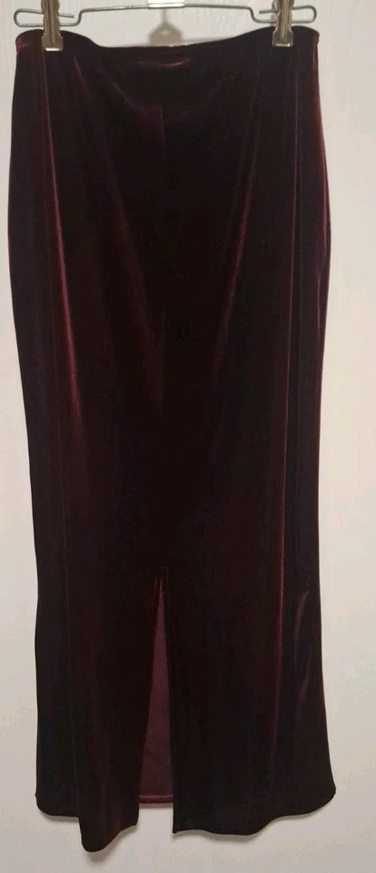 De Colección Kathie Lee Terciopelo Terciopelo 2 Piezas Grande Blusa Maxi Falda Granate Gótico Usado en Excelente Condición Foto 4 de 4