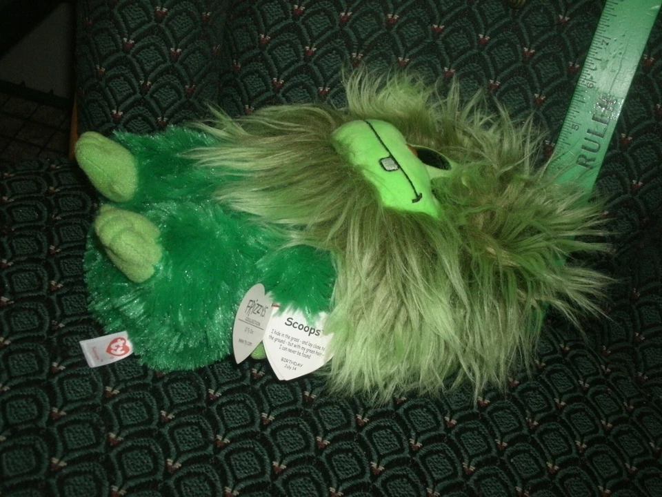 Ty Frizzys * 8" Medium * SCOOPS * Green * 2014 * MWMT * RETIRED * HTF * DOB:7/14 - Image 2 of 3