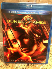 Hunger Games Blu-ray 2 Disc set / Ships Same Day with Tracking