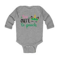 St Patricks Day 'too cute to pinch' Infant Long Sleeve Bodysuit