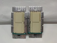 Lutron Maestro MA-L3S25 Single-Pole Dimmer Switch 120V. Lot 2 PCs Ivory.#L05-29