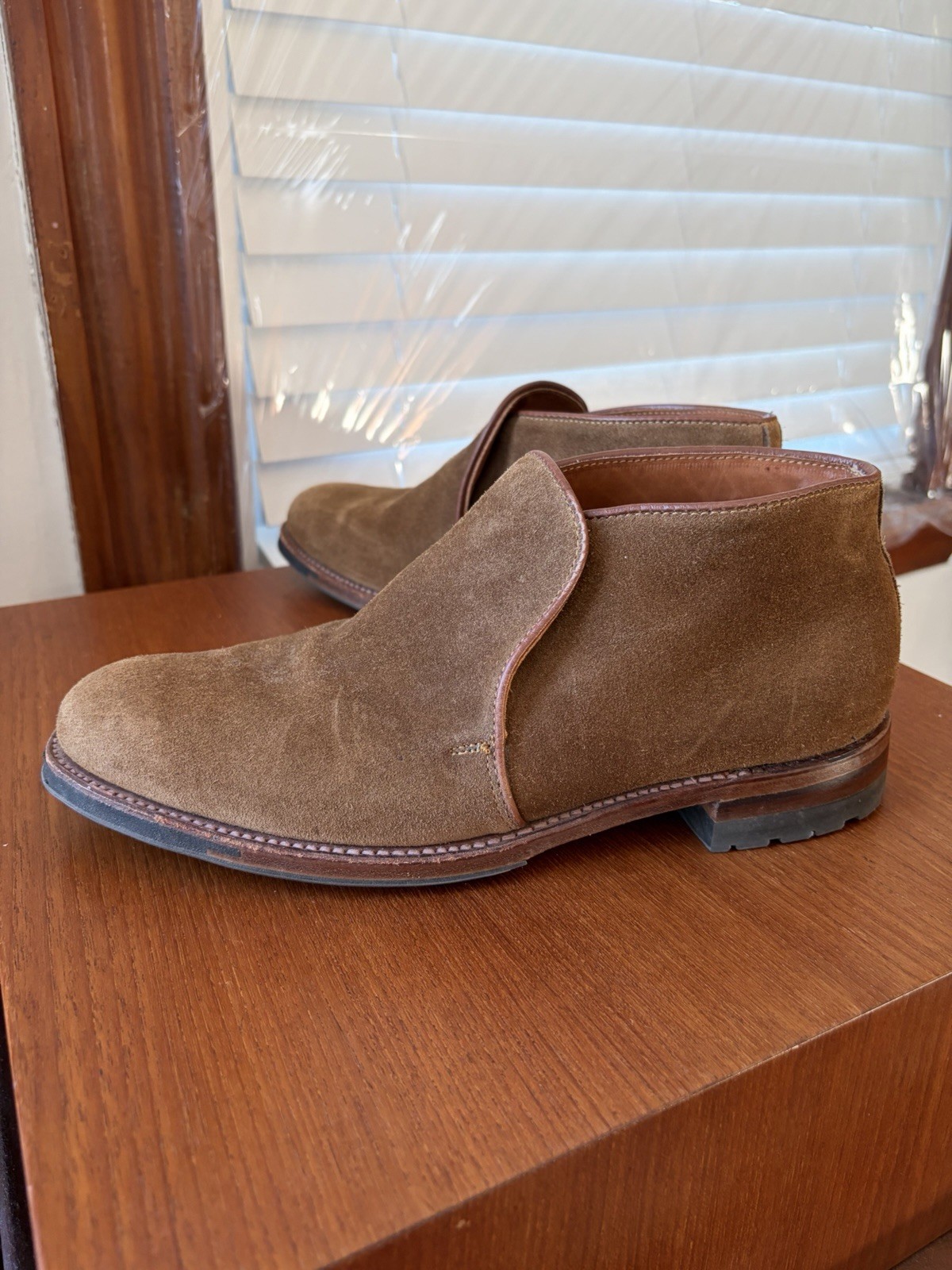 Alden D8702C Snuff Suede Chukka Slip-On Boot