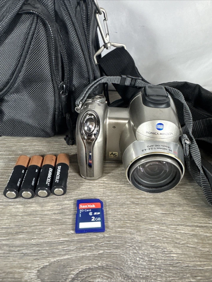 Konica Minolta DiMAGE Z6 6.0MP Digital Camera Silver Accessories Included Tested - Image 2 of 4