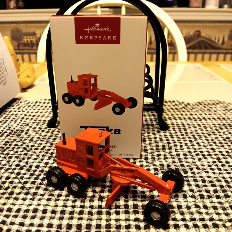 HALLMARK TONKA ROAD GRADER 2025 CHRISTMAS KEEPSAKE ORNAMENTS