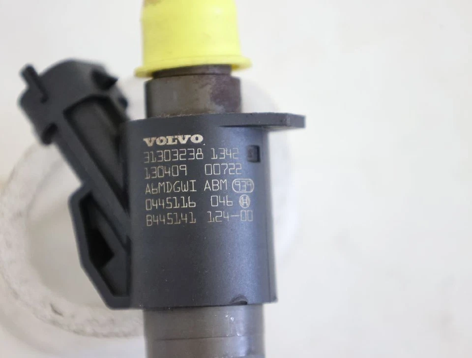 Ugello di iniezione (diesel) cilindro 4 Volvo V40 CROSS COUNTRY 526 2.0 89444 - Изображение 4 из 4