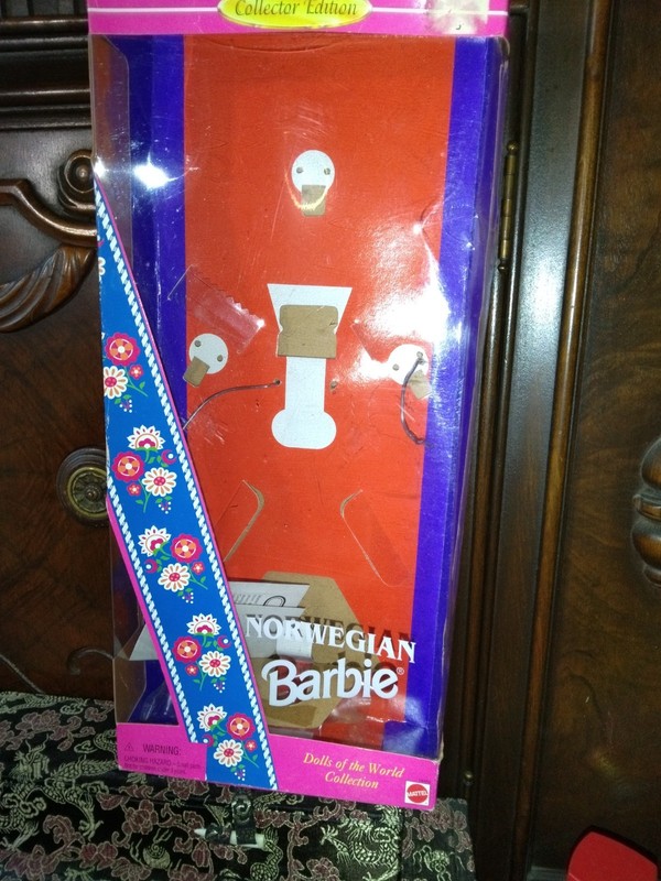 EMPTY BOX READ CAREFULLY Box From Around The World Norwegian Barbie Doll
