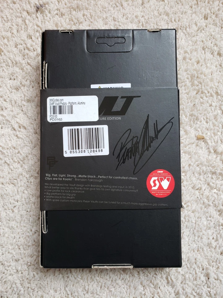 DMR Vault Brendog Stealth Black Pedals New - Image 2 of 3