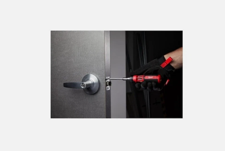 Milwaukee Tool 48-22-2322 9-In-1 Square Drive Ratcheting Multi-Bit Driver - Image 3 of 4