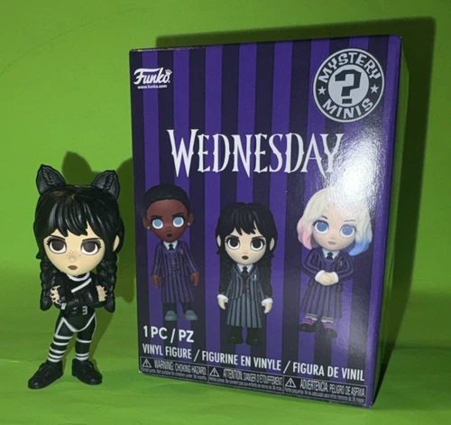 Poe Cup Cat Outfit Wednesday 1/72 Mystery Mini Funko Addams Family 2025 Netflix
