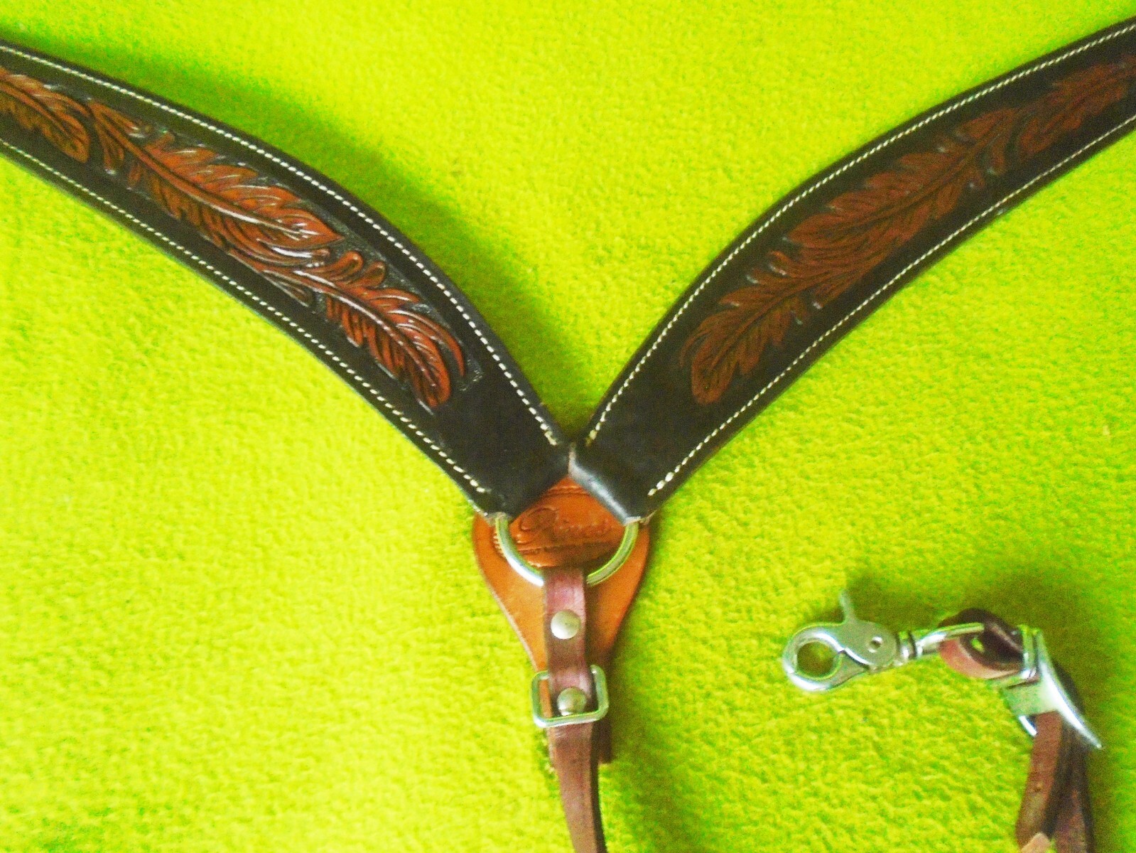 New PINES Saddlery QUALITY 2-Tone TOOLED Double Leather BREAST COLLAR Tapered