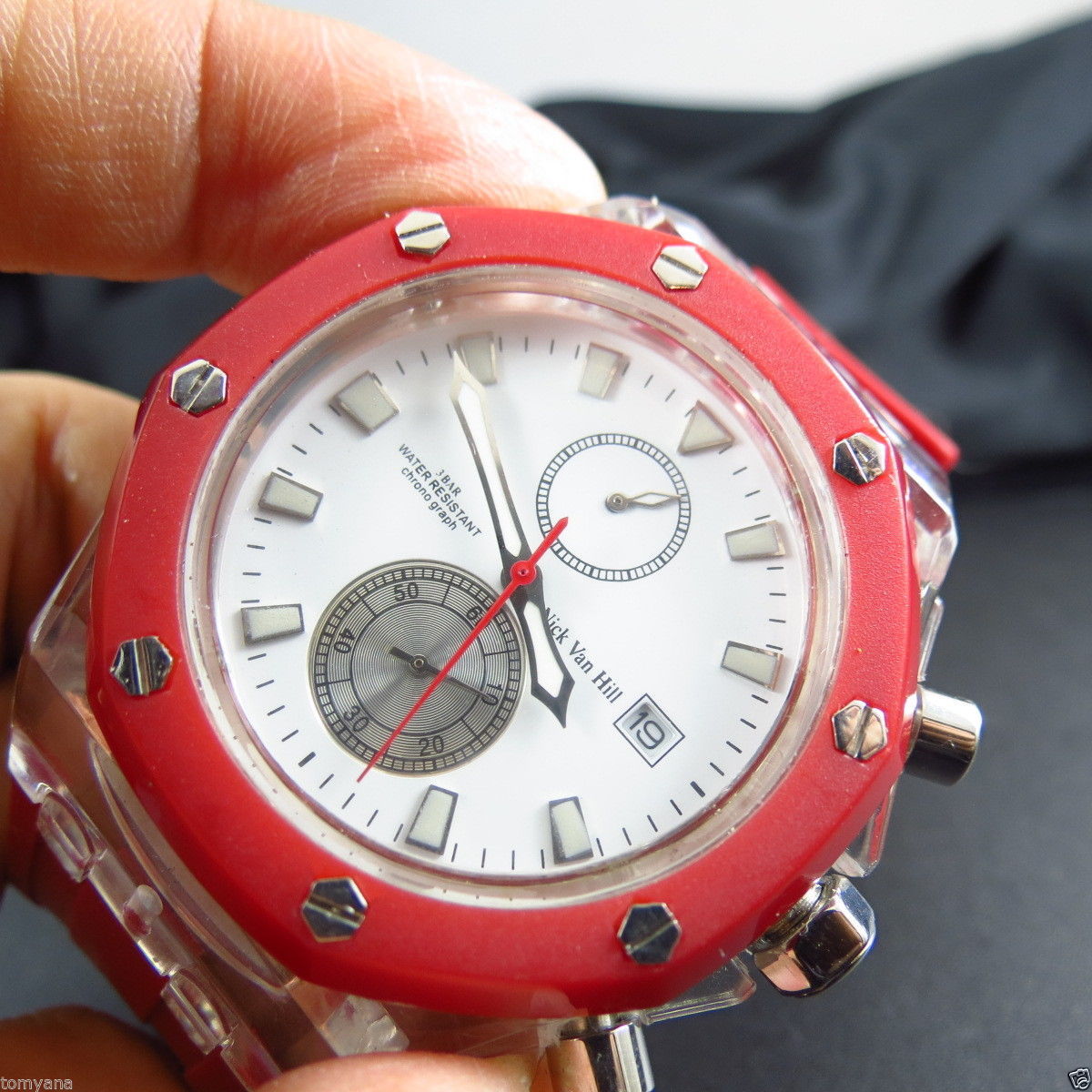 Chronographe Nick Van Hill DIV0489 montre analogique aux finitions de haute horlogerie