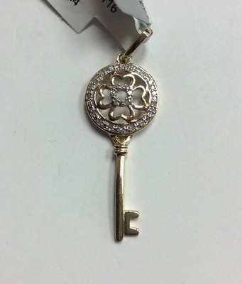 10K REAL YELLOW GOLD Small 0.05ct Four Leaf Clover Key PENDANT 1.7g