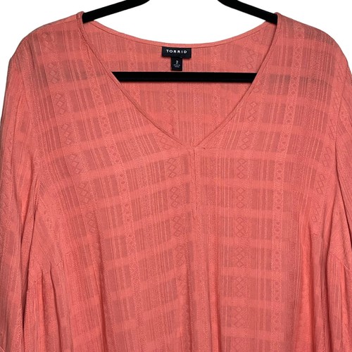 Torrid Sz 2 Coral Textured Gauzy Woven Tie Front Bell Sleeve V Neck Top US 18 - Picture 5 of 15