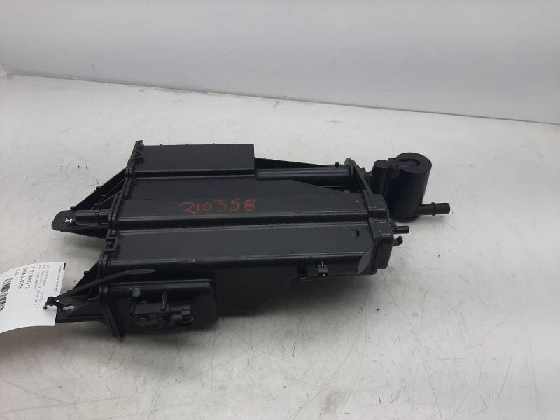 Bote de vapor de combustible 10 11 12 13 14 15 16 Cadillac SRX 25949888 Foto 4 de 4