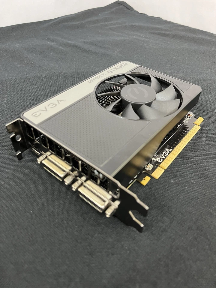 EVGA GTX 650 1GB Superclocked (01G-P4-2652-KR) Graphics Card - Tested Working! - Image 2 of 4