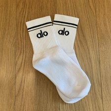 Alo Yoga Unisex Half Crew Throwbacks white socks Size Medium