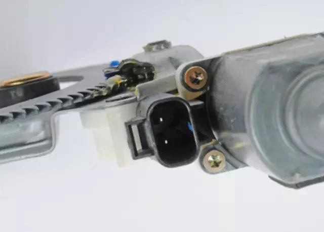 Genuine GM Window Regulator 24416188 - Image 2 of 4