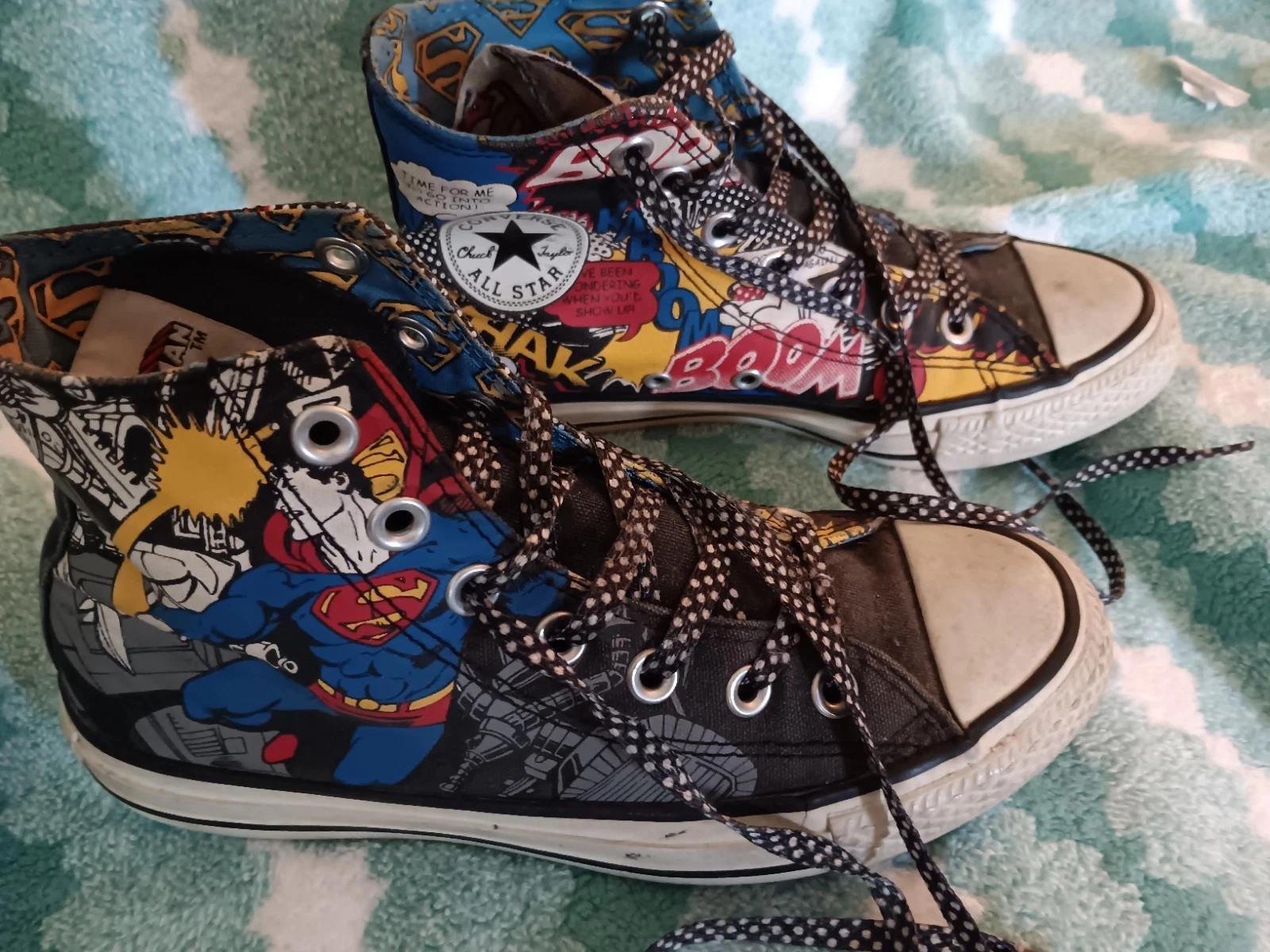 DC Comic Superman High Top Converse Unisex Ragazzo Tg 4 Ragazze Taglia 6 Usate Delicatamente