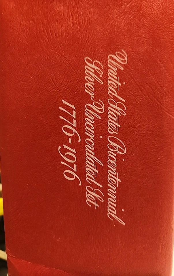 1776-1976-S 40% Silver 3-Coin Uncirculated Bicentennial Mint Set - Image 4 of 4