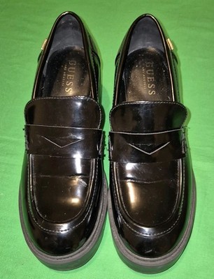 Guess schwarze klobige Lack-Halbschuhe Größe 6,5. Slipper Blockabsatz Smart