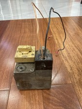 Honeywell V400A1079 Gas Valve