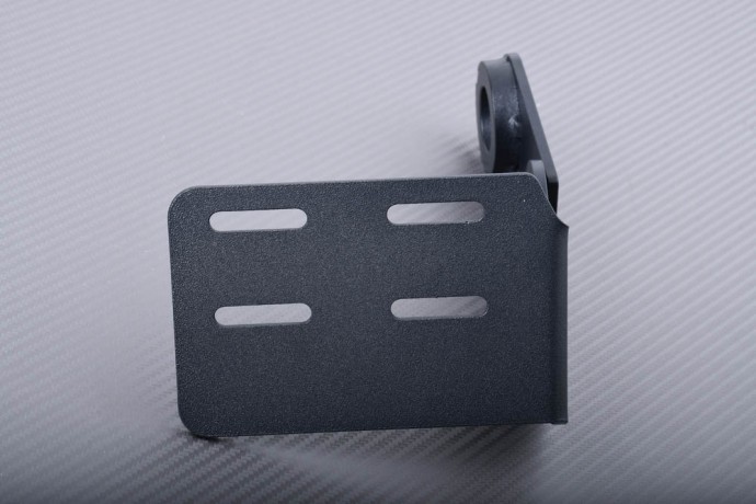Support plaque latéral Harley Softail Slim pour virées de week-end custom - 4