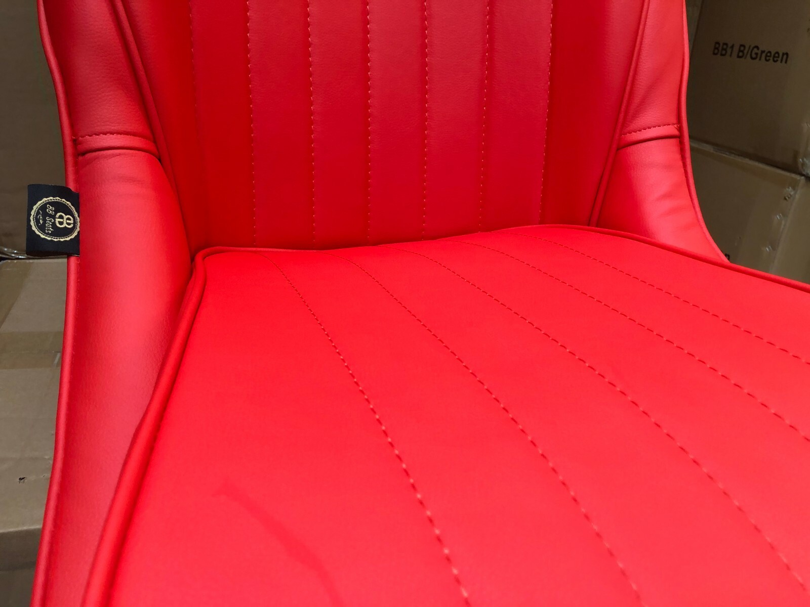 BB Vintage Classic Car Bucket Seats Low Rounded Back RED + Universal
