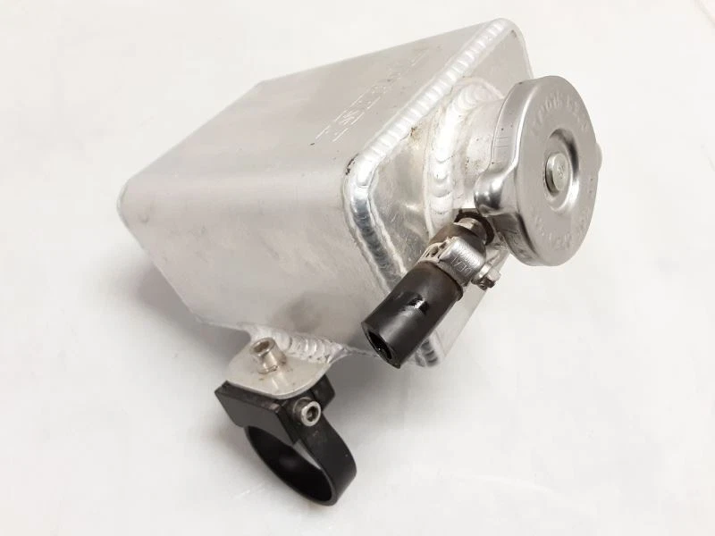 Универсальный бак охлаждающей жидкости Polaris RZR Moroso 63766 104861 - Изображение 4 из 4
