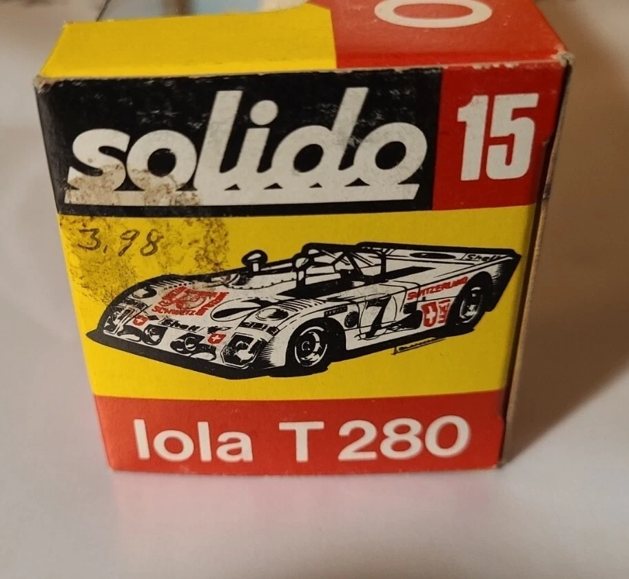 Vintage SOLIDO 15 YELLOW LOLA T 280 1/43 scale #7 RARE, CLEAN! - Image 4 of 4