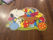 1965 Vintage DIE CUT HALLMARK Easter Basket Peanuts SNOOPY WOODSTOCK Dying Eggs