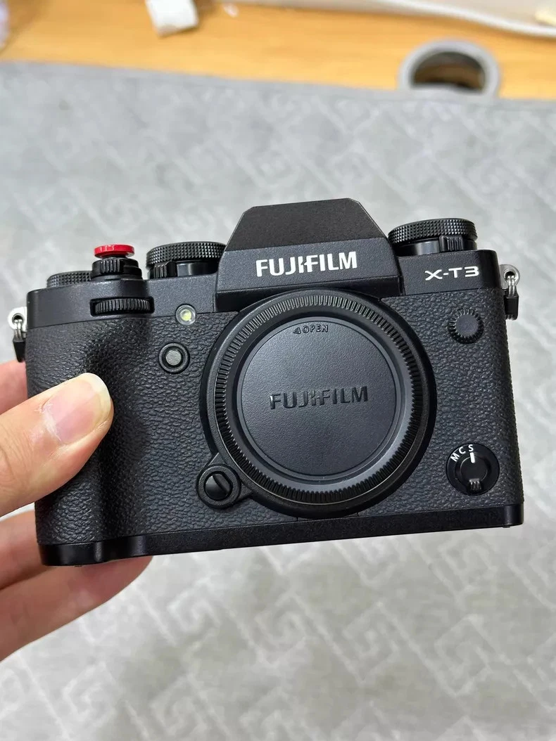 Fujifilm X T3 Digital Cameras with Interchangeable Lenses for Sale