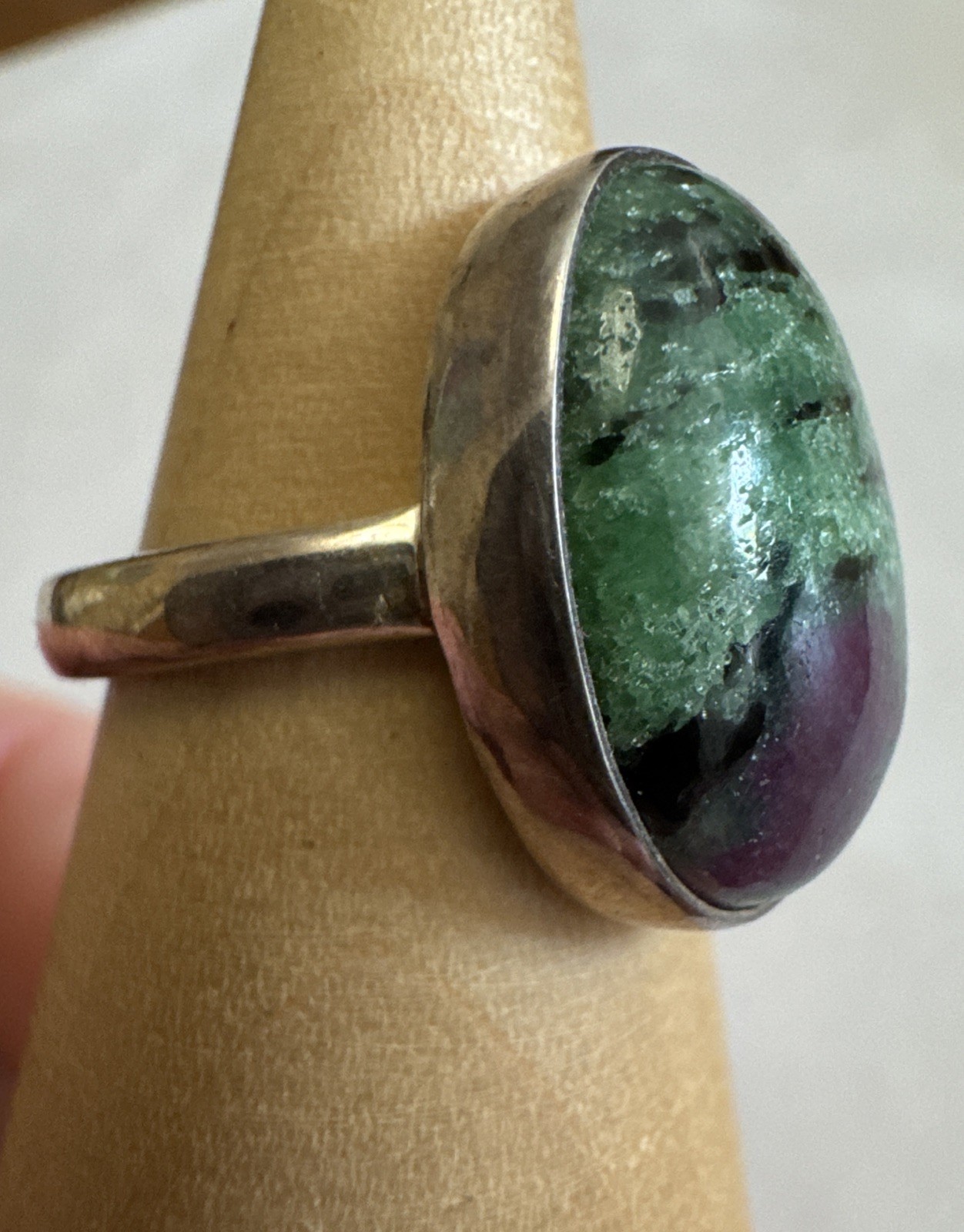 STUNNING Sterling Silver Oval Cabochon Ruby In Zo… - image 3