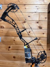Bowtech Solution LS Compound Right Hand 70lb Smoke Grey A14610