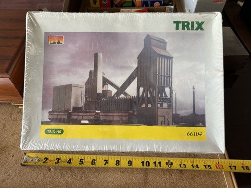 TRIX HO 66104 Modelo Tren Kokerei Planta de Coque Molino de Acero Estructura Kit Sellado Nuevo de Lote Antiguo | Zustand: Used